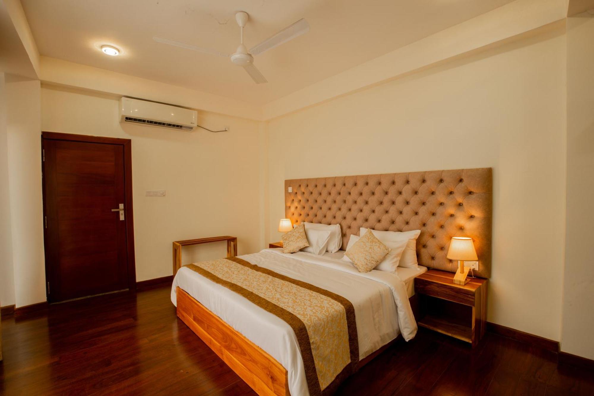 Hotel Manthra Leisure Kandy Exterior foto