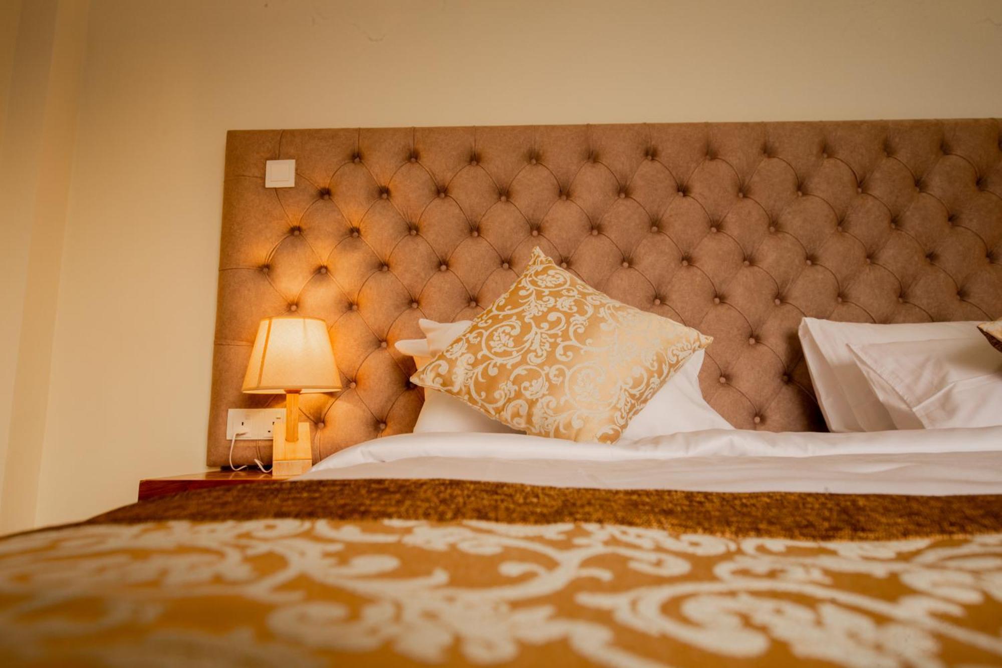 Hotel Manthra Leisure Kandy Exterior foto