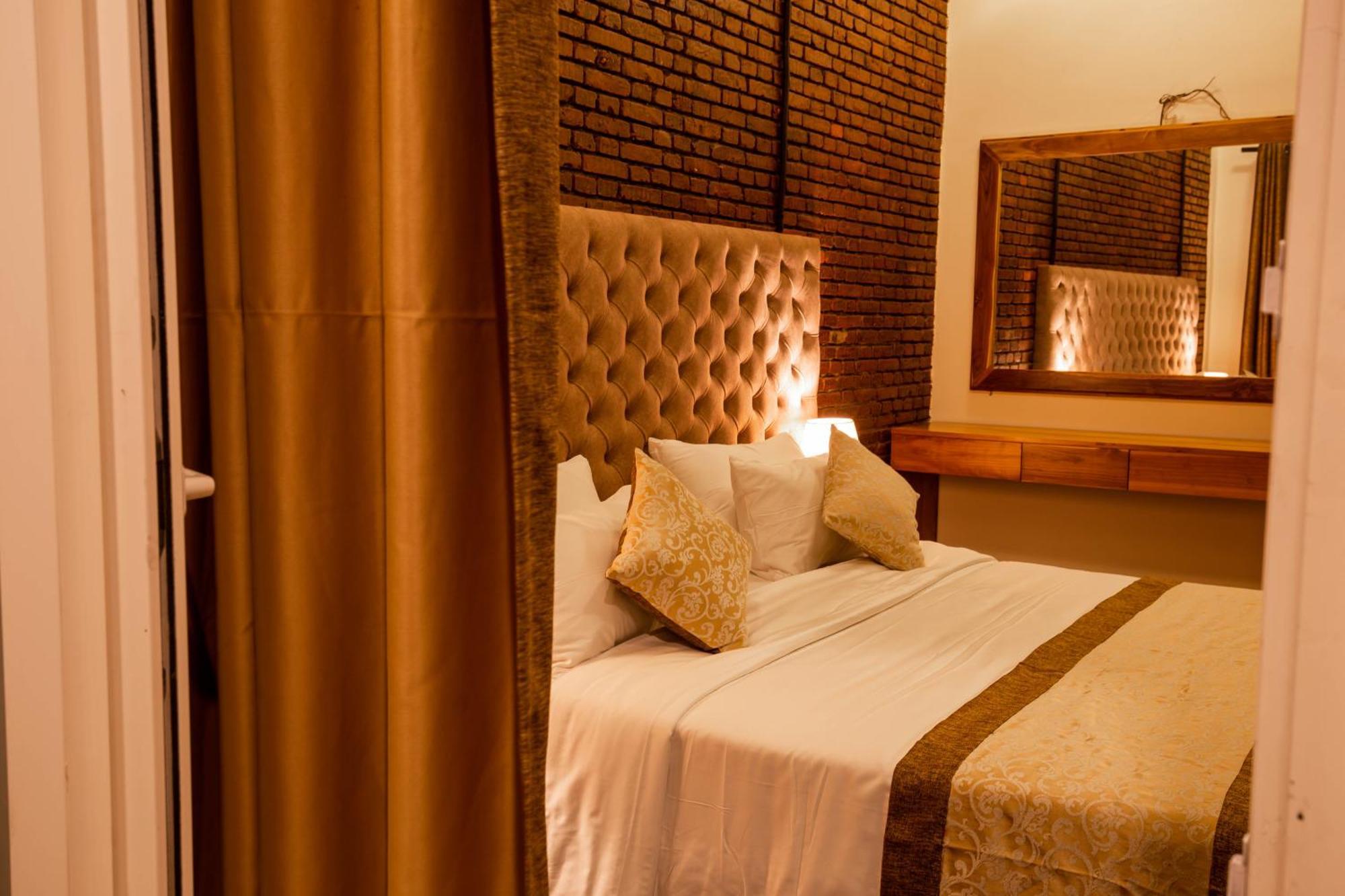 Hotel Manthra Leisure Kandy Exterior foto
