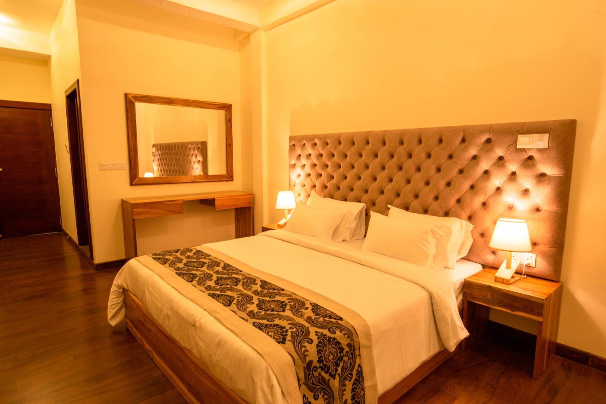 Hotel Manthra Leisure Kandy Exterior foto